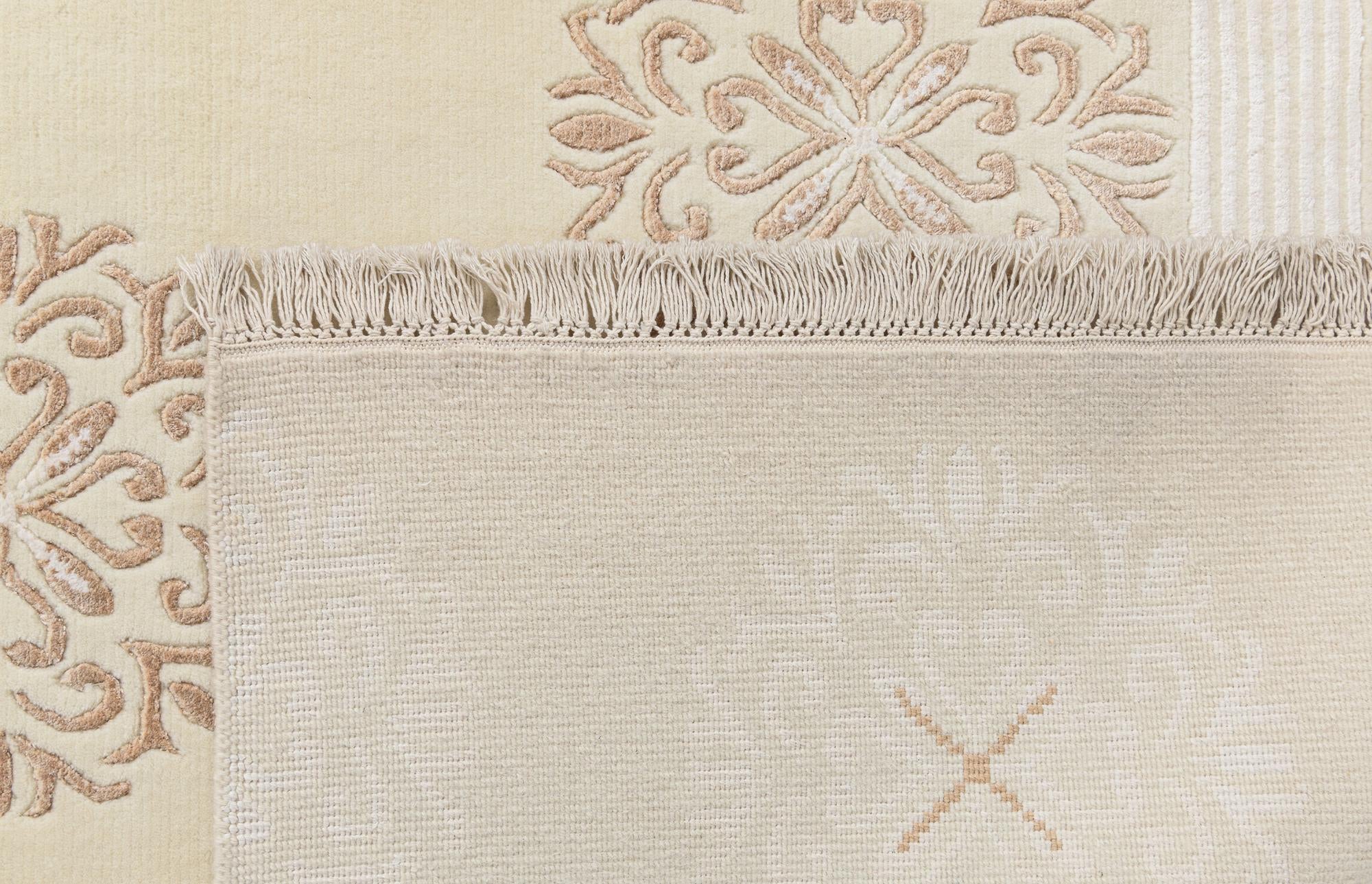 5' 7 x 8' 3 Darya Rug