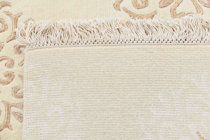 5' 7 x 8' Darya Rug