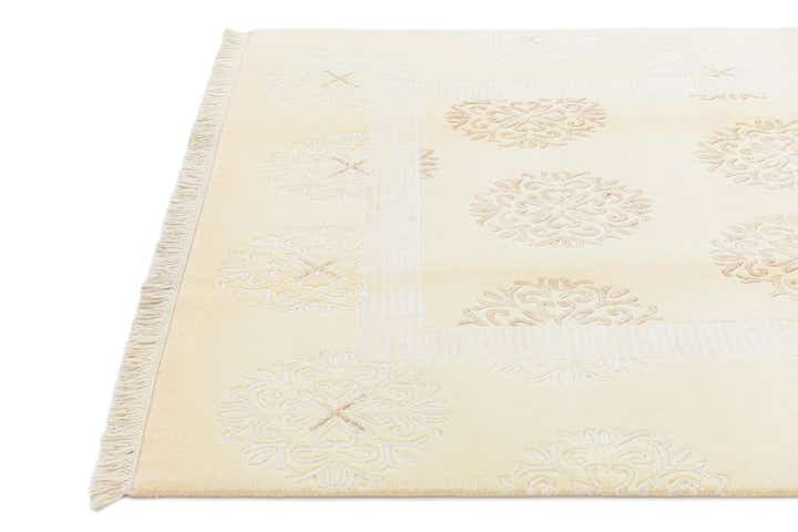 5' 7 x 8' Darya Rug