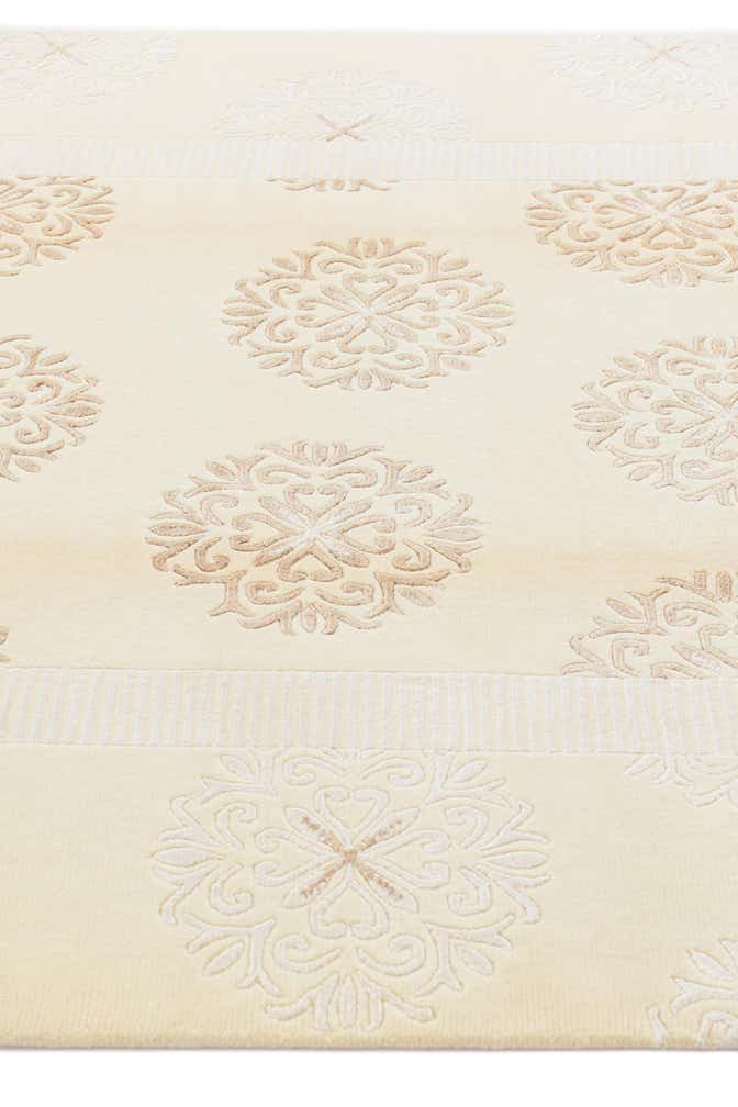 5' 7 x 8' Darya Rug