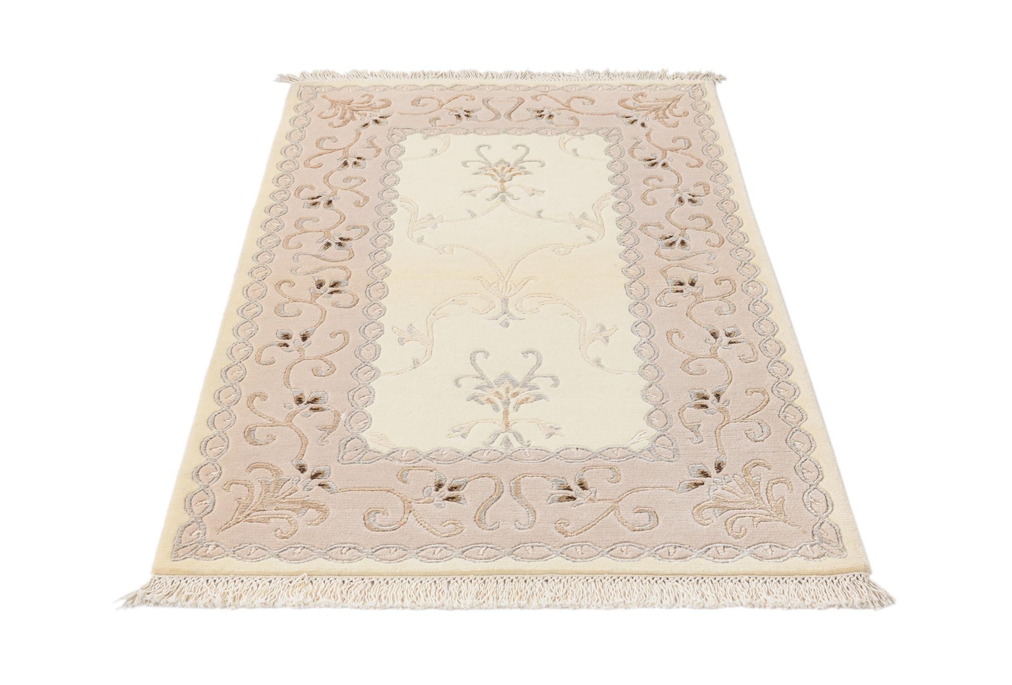 2' 11 x 4' 11 Hand Knotted Darya Wool Rug