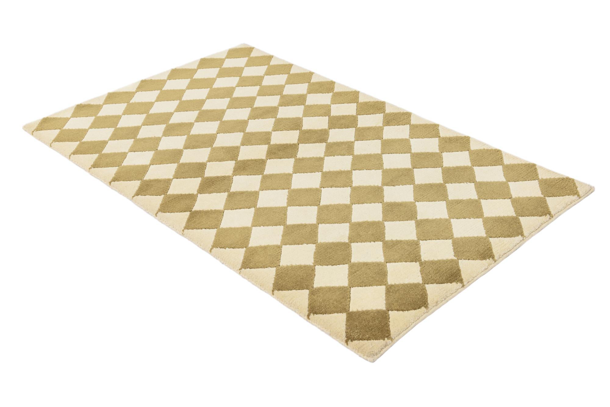3' x 4' 10 Hand Knotted Darya Wool Rug