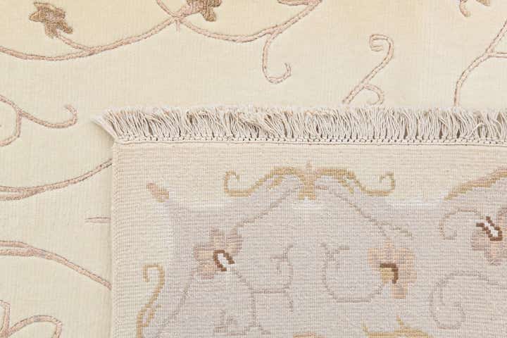 5' 7 x 8' Darya Rug