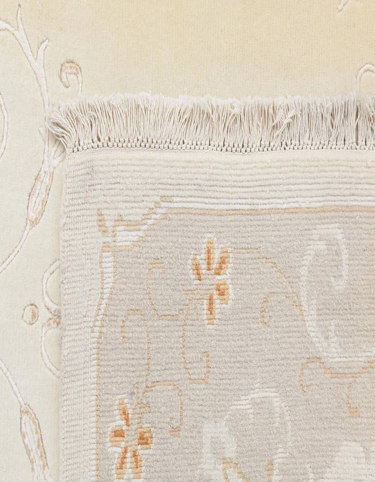 Detail image of 5' 7 x 8' Darya Rug