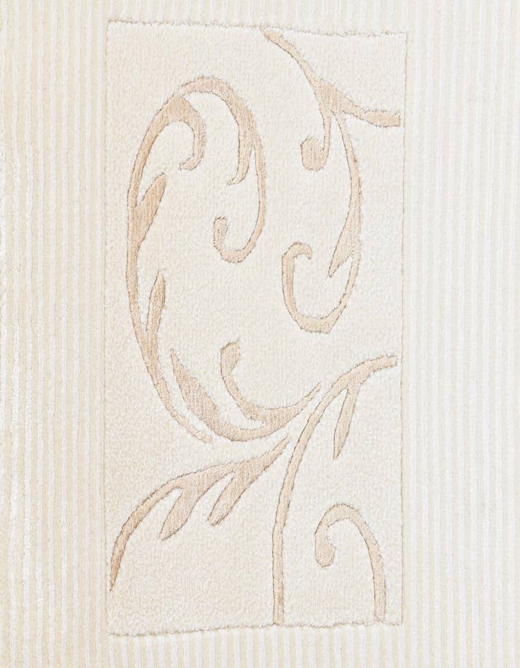 Detail image of 5' 7 x 7' 10 Darya Rug