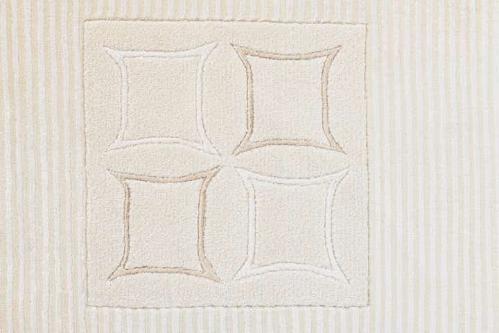 5' 7 x 7' 10 Darya Rug