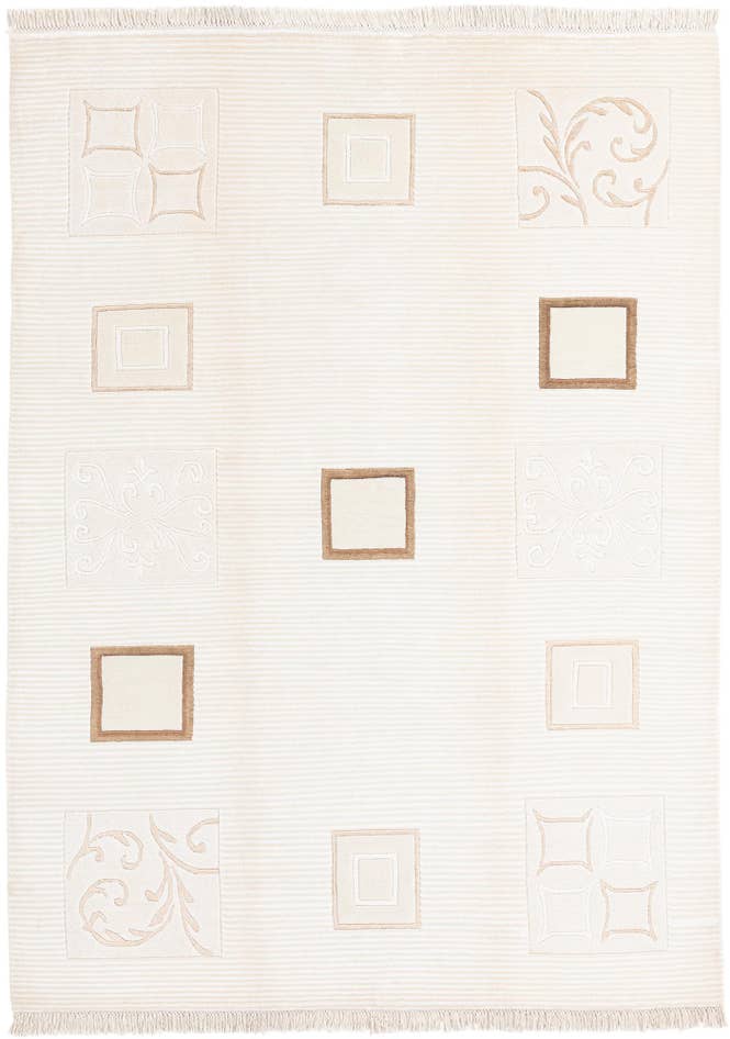 Detail image of 5' 7 x 7' 10 Darya Rug