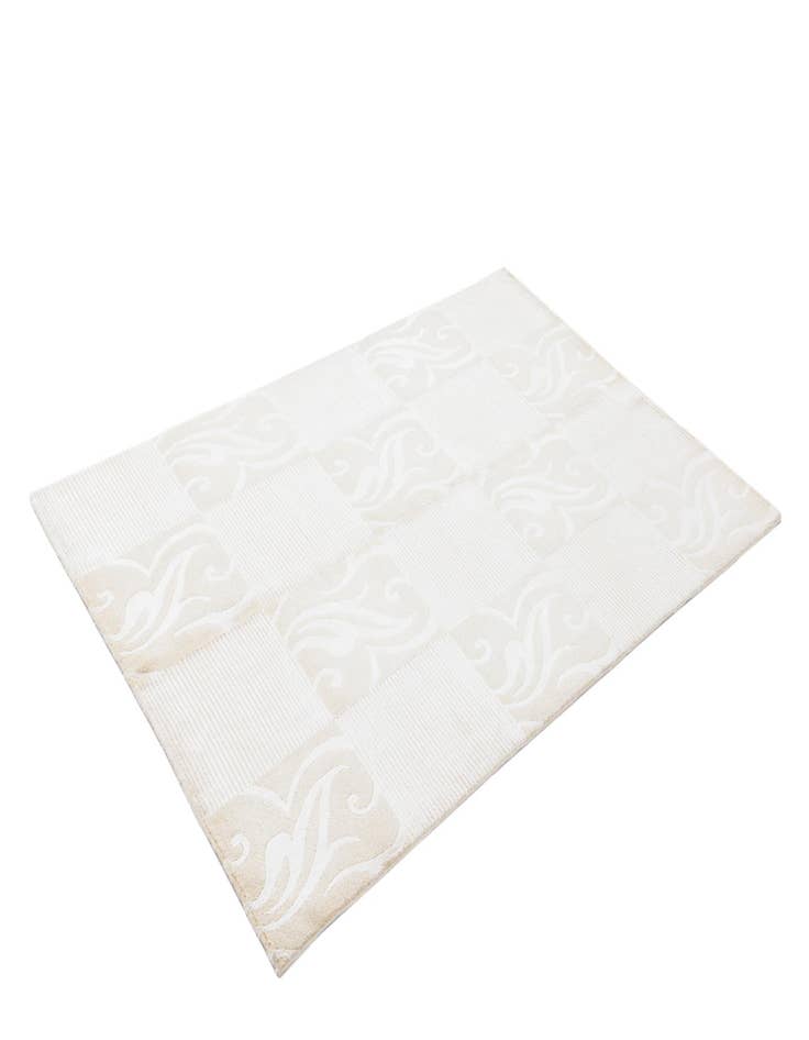 Detail image of 3' 11 x 6'  Hand Knotted Darya Wool Rug