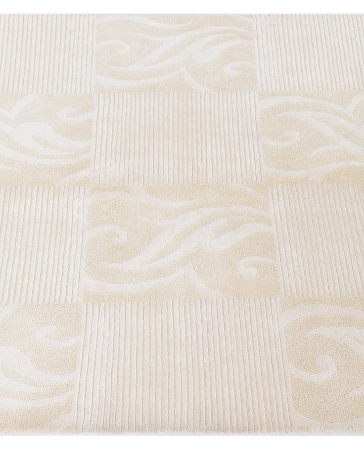 Detail image of 3' 11 x 6'  Hand Knotted Darya Wool Rug