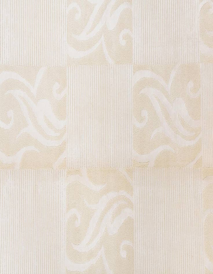 Detail image of 3' 11 x 6'  Hand Knotted Darya Wool Rug