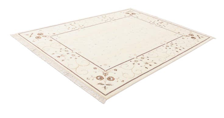 Detail image of 5' 7 x 7' 10 Hand Knotted Darya Wool Rug