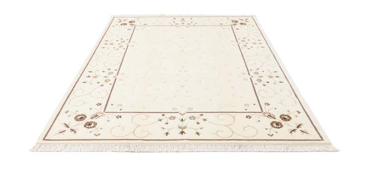 Detail image of 5' 7 x 7' 10 Hand Knotted Darya Wool Rug
