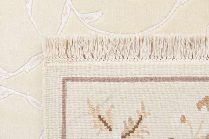 5' 7 x 7' 10 Hand Knotted Darya Wool Rug