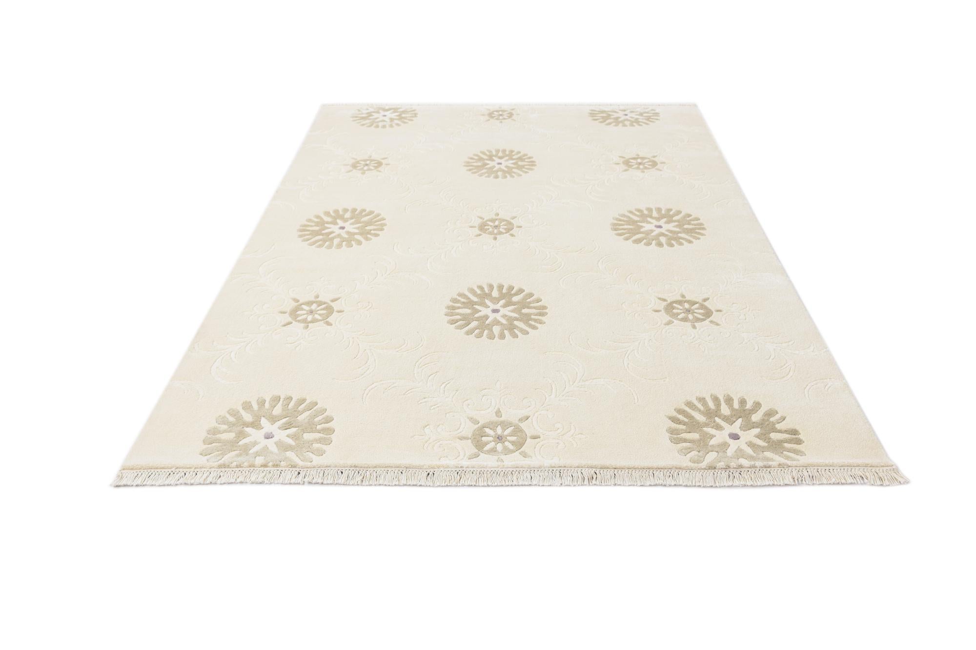 5' 6 x 8' 2 Hand Knotted Darya Wool Rug