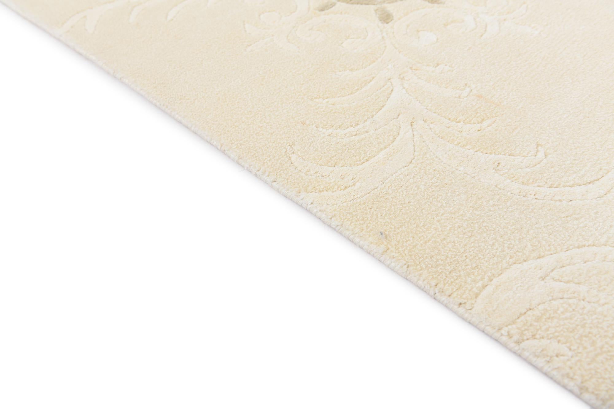 5' 6 x 8' 2 Hand Knotted Darya Wool Rug