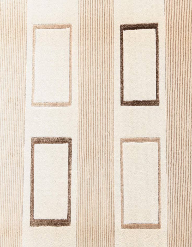 Detail image of 5' 8 x 8' 2  Hand Knotted Darya Wool Rug