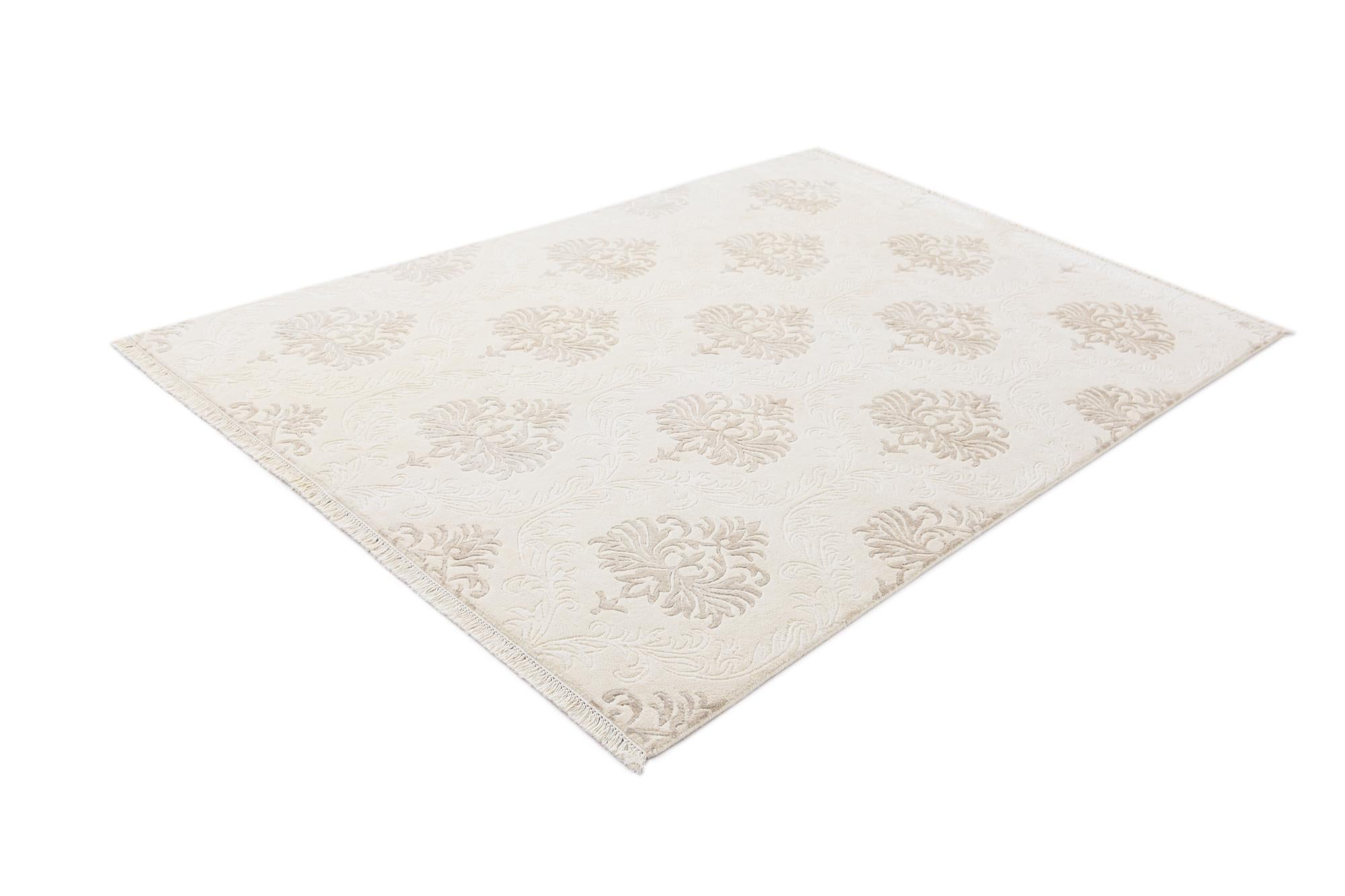 5' 7 x 8' Hand Knotted Darya Wool Rug