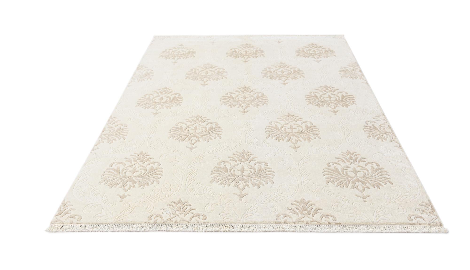 5' 7 x 8' Hand Knotted Darya Wool Rug