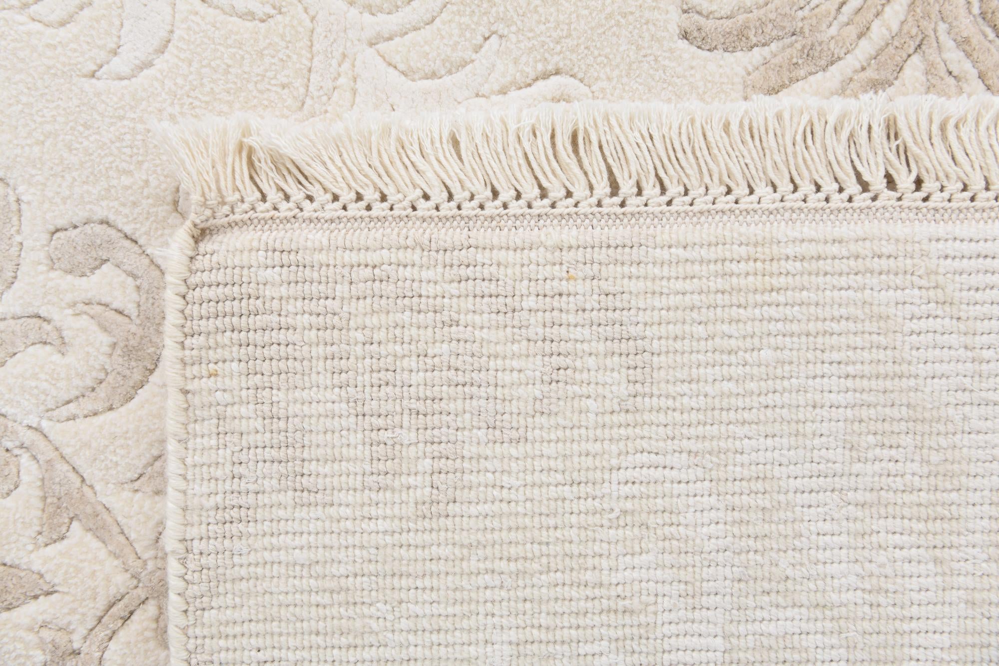 5' 7 x 8' Hand Knotted Darya Wool Rug