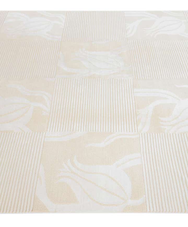 5' 7 x 8' Hand Knotted Darya Wool Rug