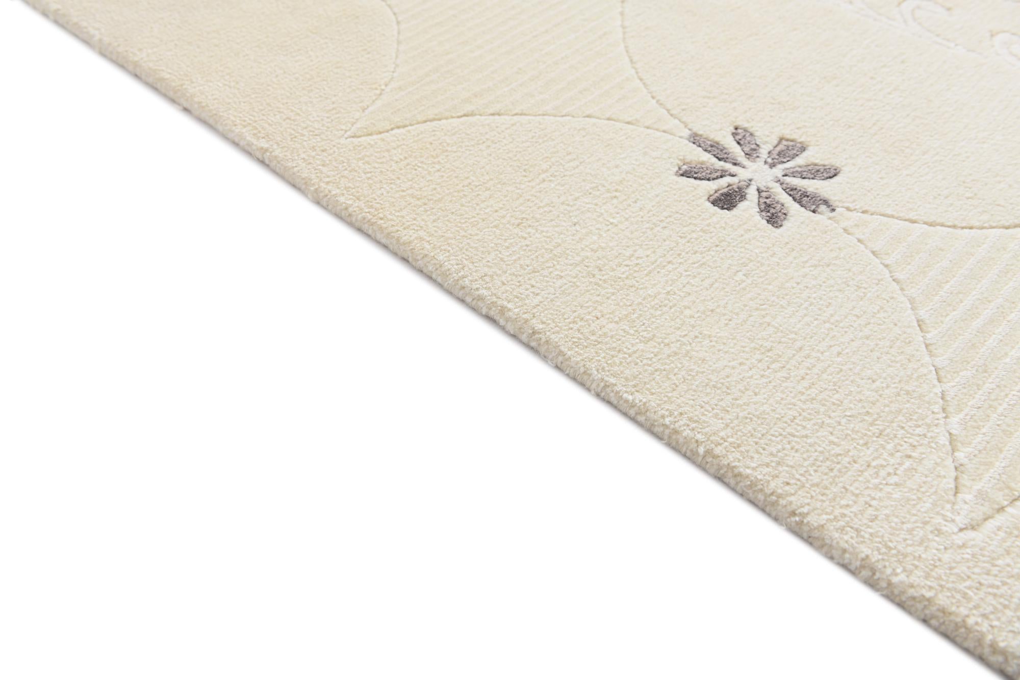 5' 9 x 8' Hand Knotted Darya Wool Rug