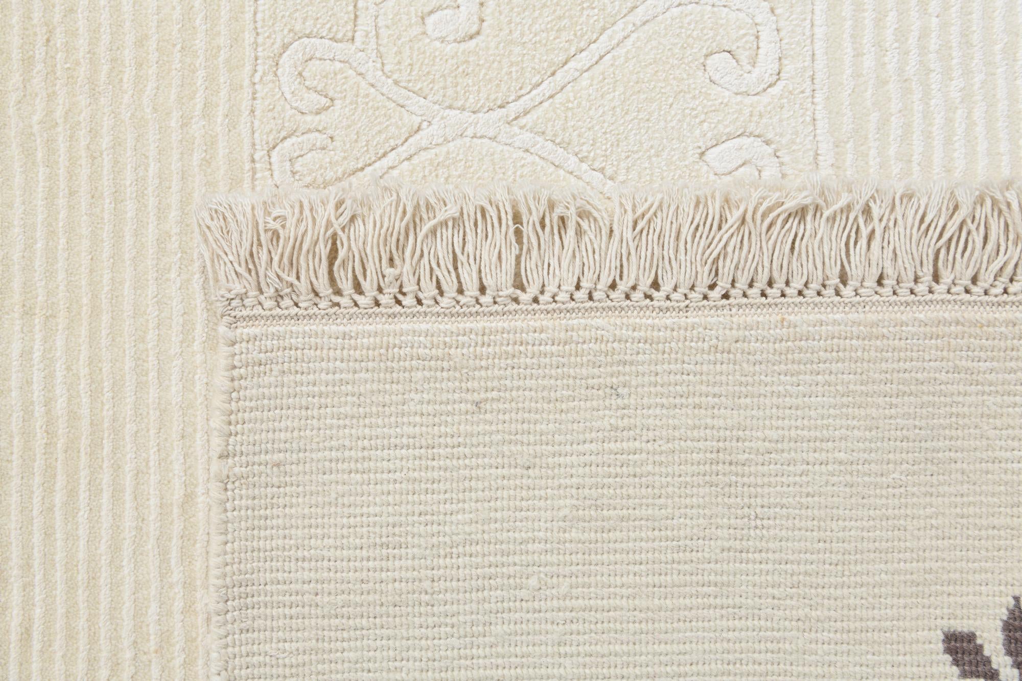 5' 9 x 8' Hand Knotted Darya Wool Rug
