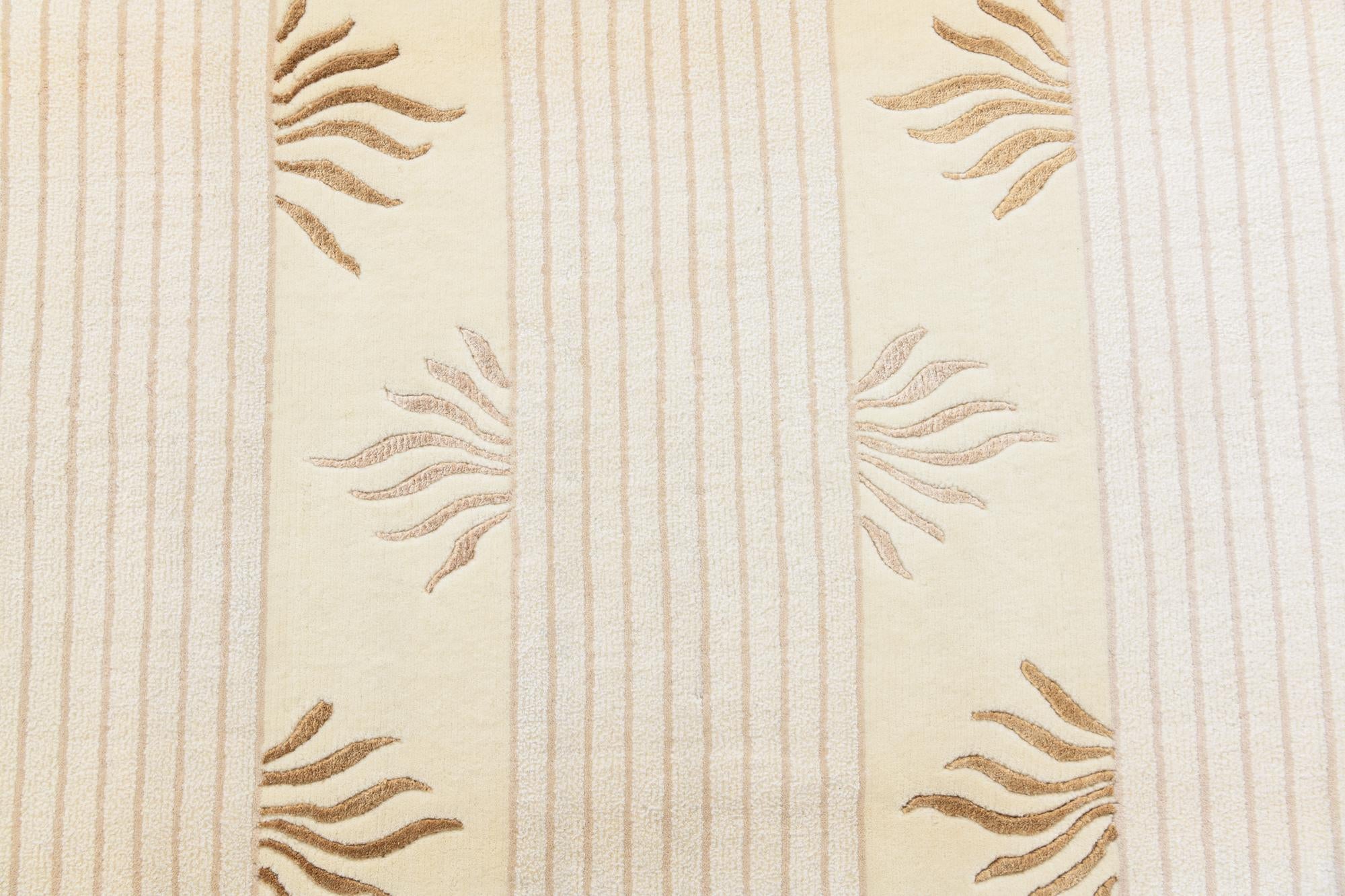 5' 7 x 7' 10 Hand Knotted Darya Wool Rug