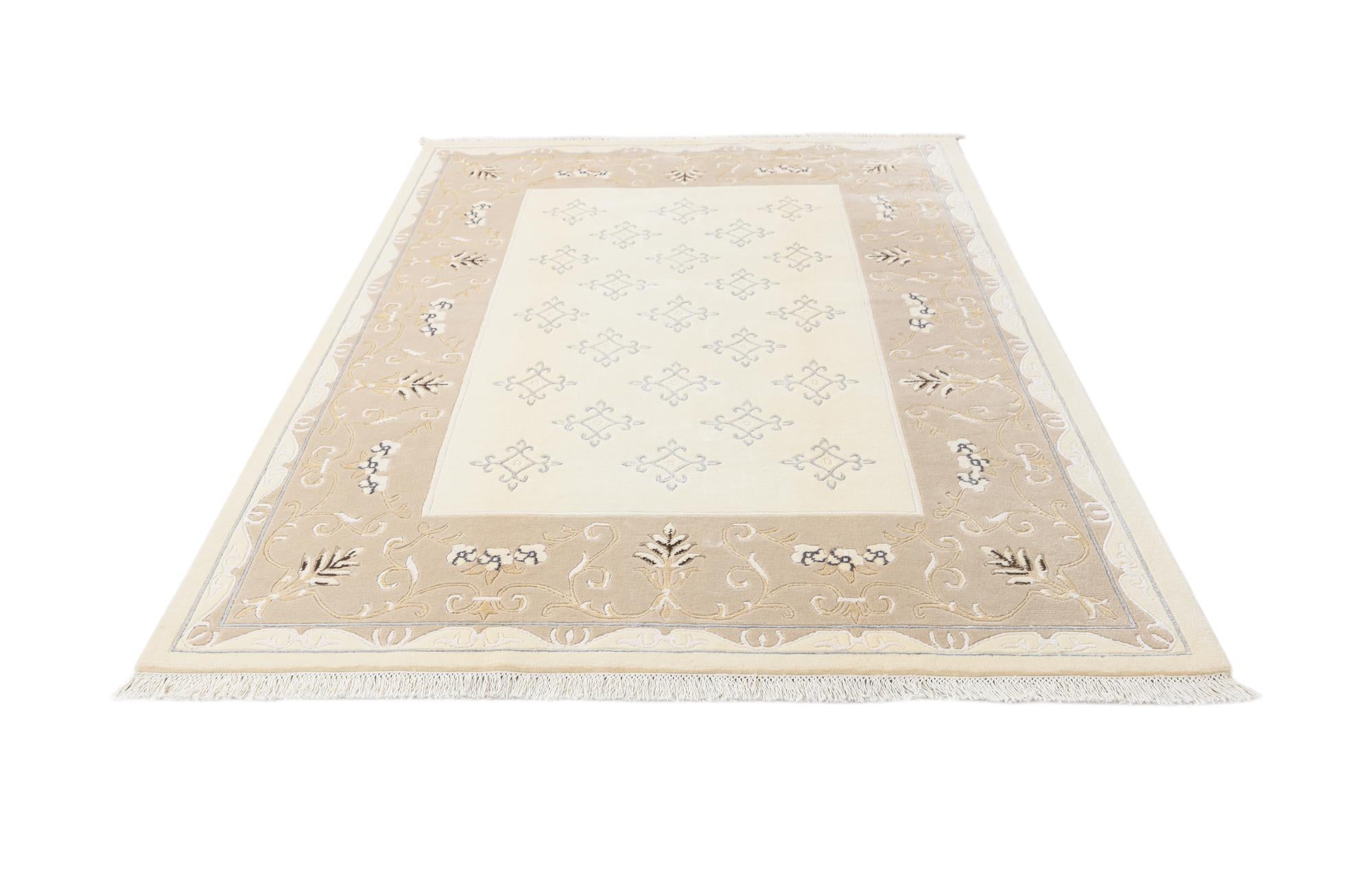 5' 5 x 8' Hand Knotted Darya Wool Rug