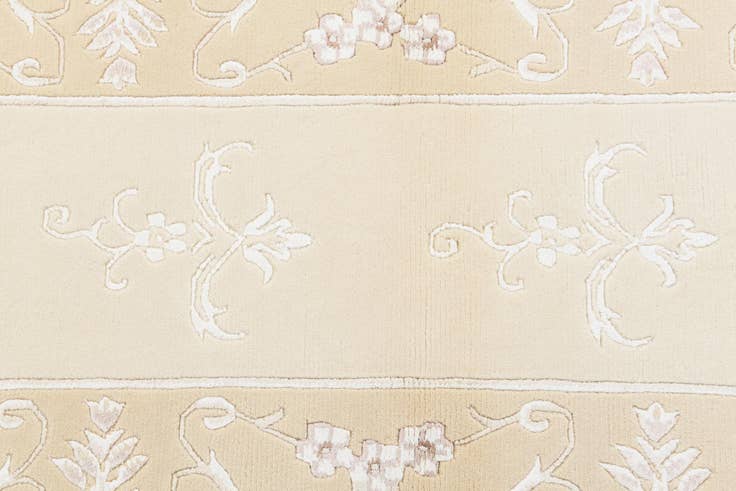 Detail image of 2' 7 x 4' 10 Hand Knotted Darya Wool Rug