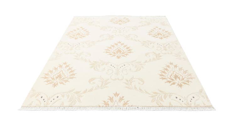 Detail image of 5' 5 x 7' 10 Hand Knotted Darya Wool Rug