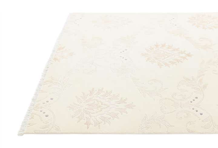 5' 5 x 7' 10 Hand Knotted Darya Wool Rug