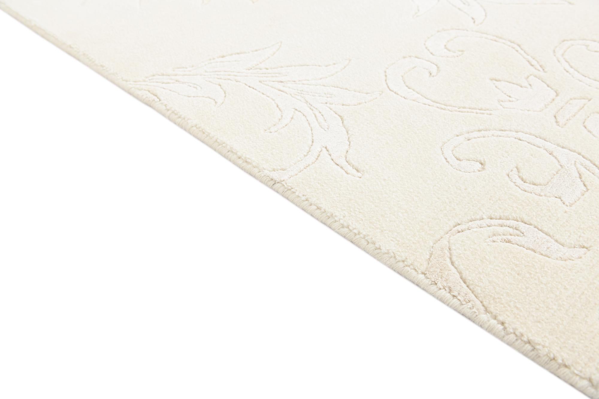 5' 5 x 7' 10 Hand Knotted Darya Wool Rug