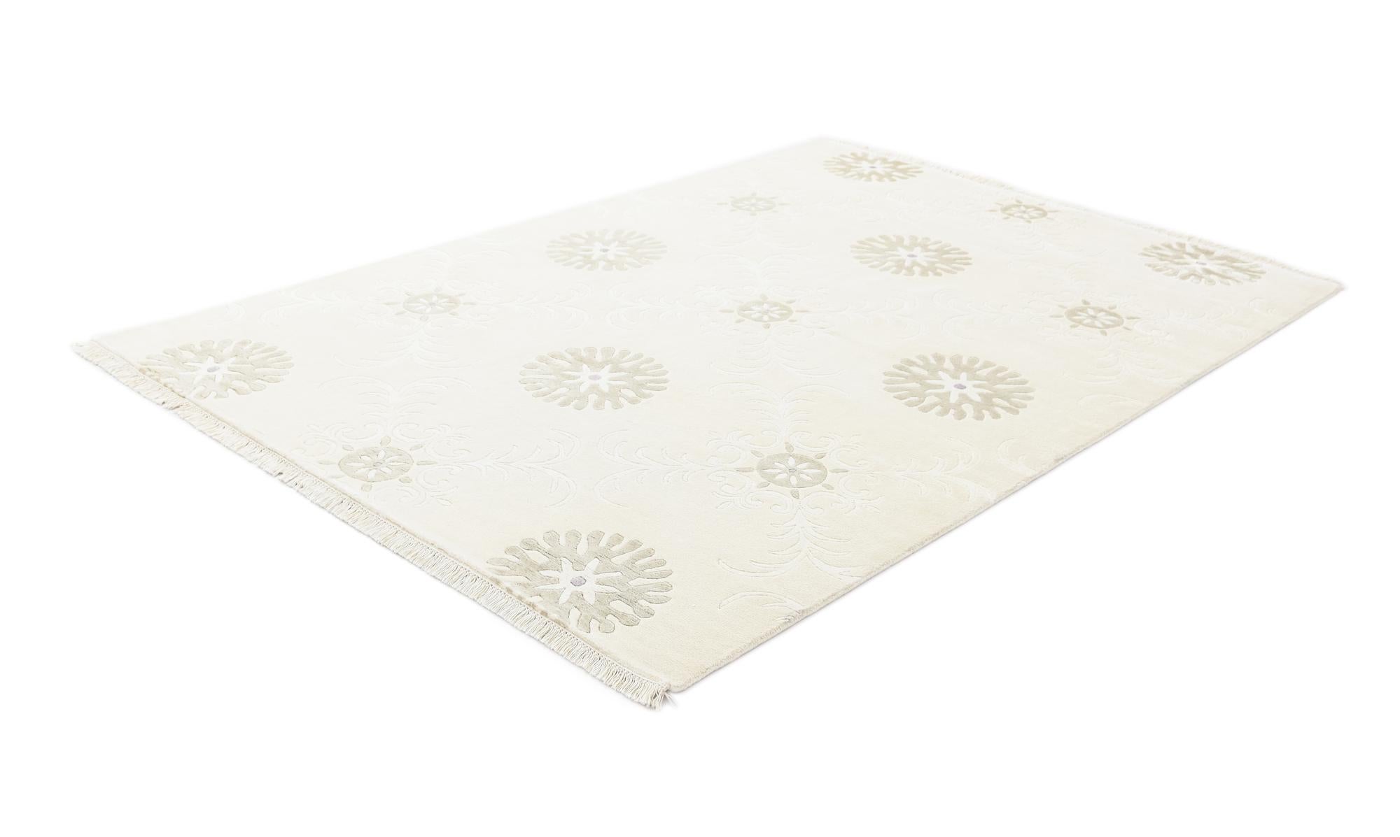 5' 6 x 8' Hand Knotted Darya Wool Rug