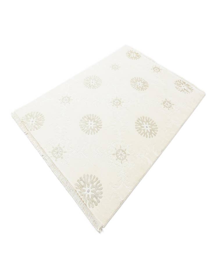 Detail image of 5' 6 x 8'  Hand Knotted Darya Wool Rug