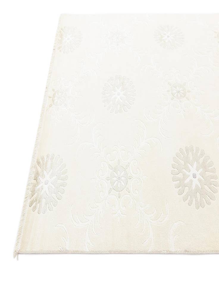 Detail image of 5' 6 x 8'  Hand Knotted Darya Wool Rug