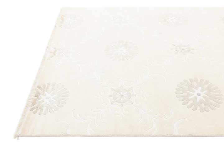 5' 6 x 8' Hand Knotted Darya Wool Rug