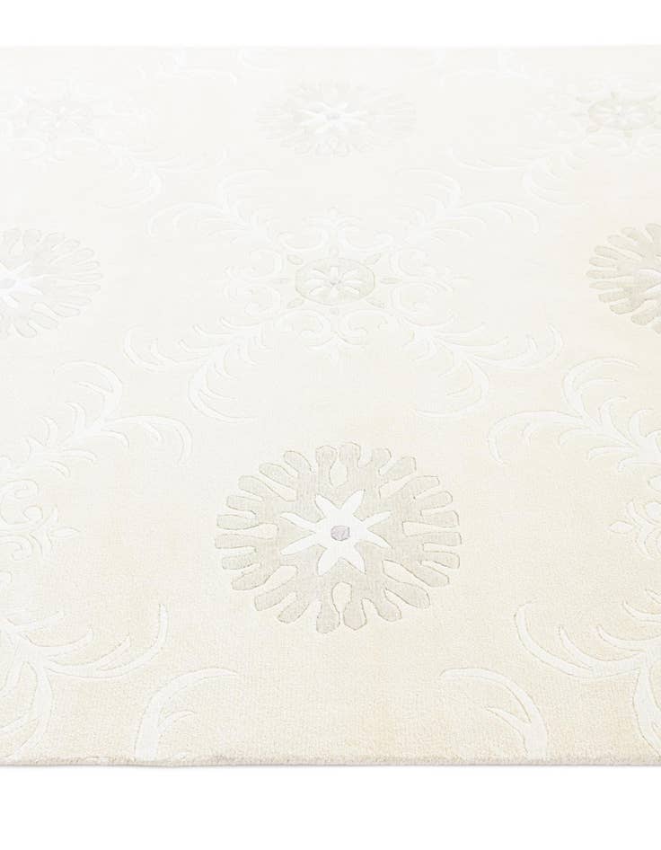 Detail image of 5' 6 x 8'  Hand Knotted Darya Wool Rug