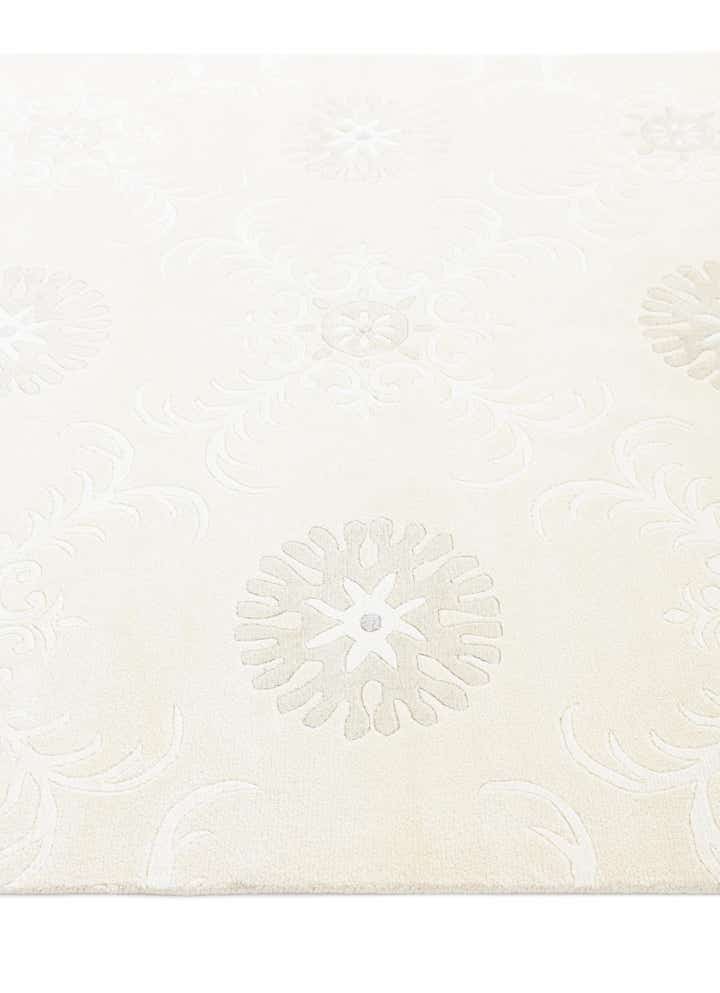 5' 6 x 8' Hand Knotted Darya Wool Rug