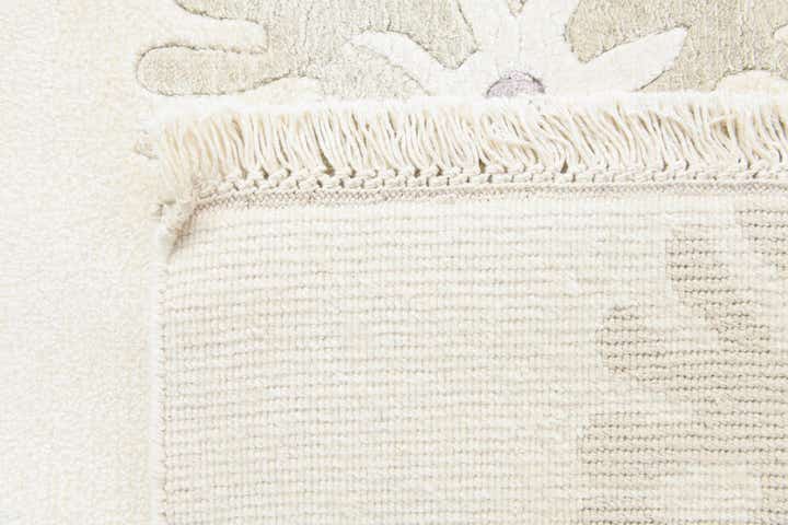 5' 6 x 8' Hand Knotted Darya Wool Rug