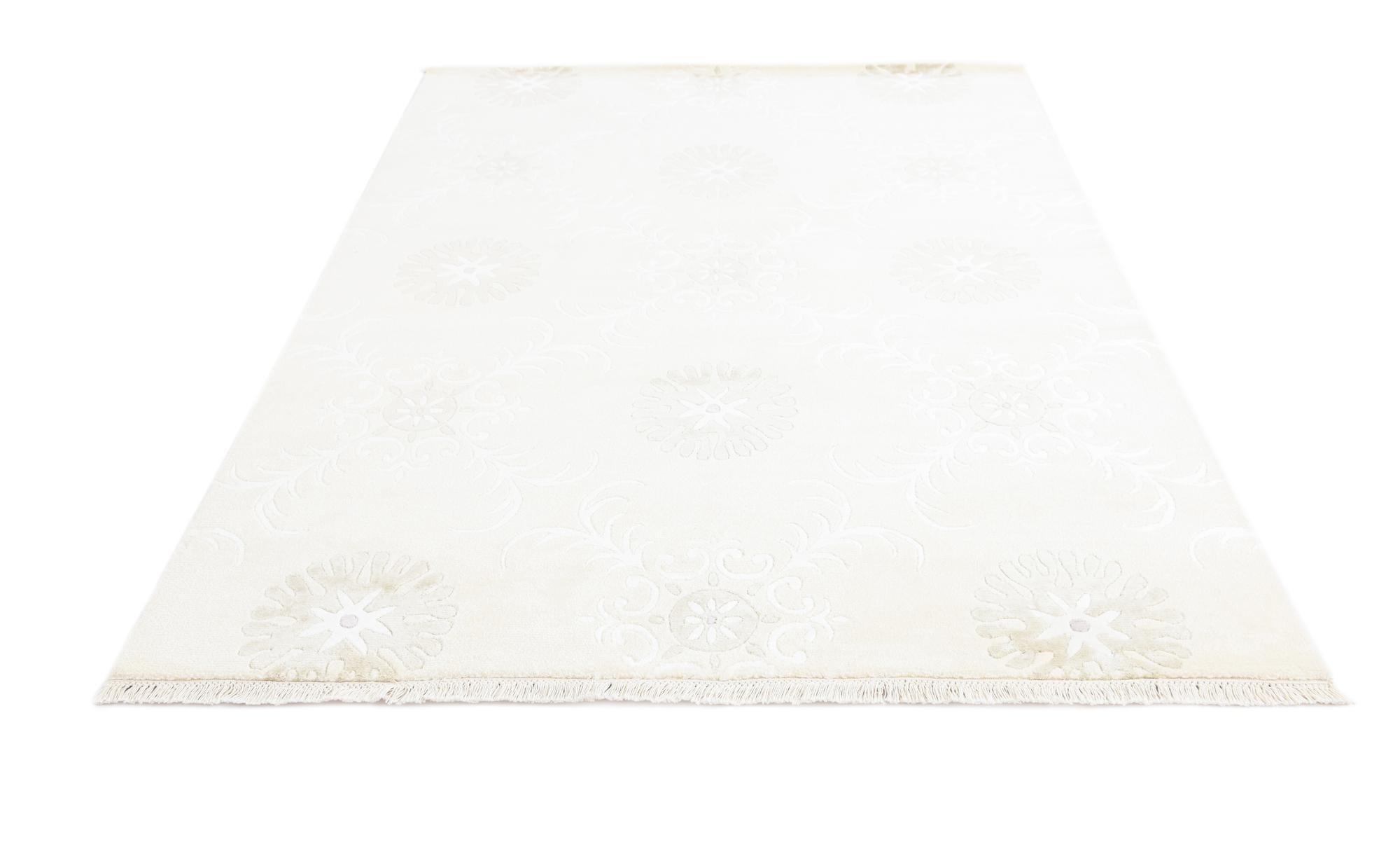 5' 5 x 8' Hand Knotted Darya Wool Rug