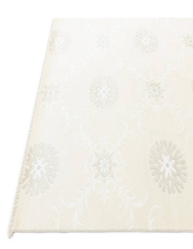 Detail image of 5' 5 x 8'  Hand Knotted Darya Wool Rug