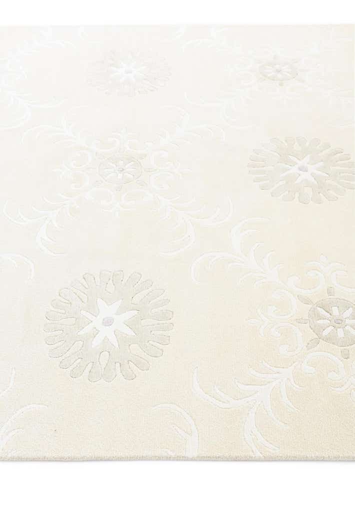 5' 5 x 8' Hand Knotted Darya Wool Rug