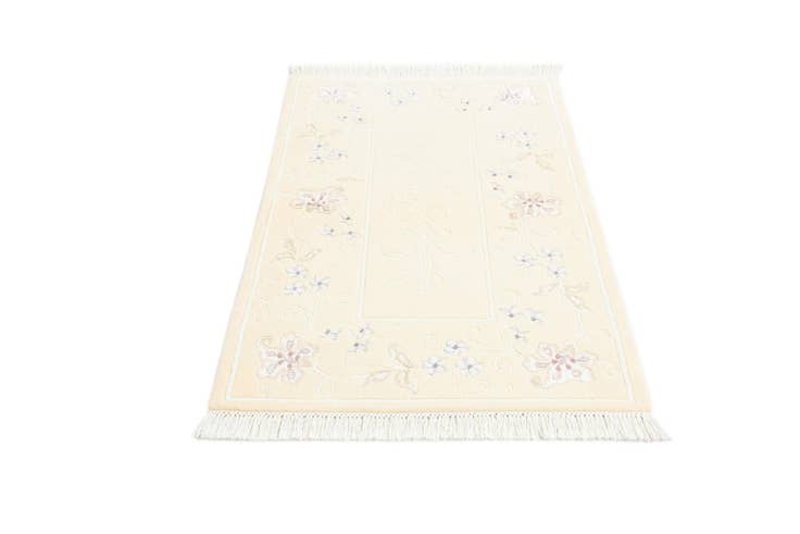 Detail image of 2' 7 x 4' 6 Hand Knotted Darya Wool Rug