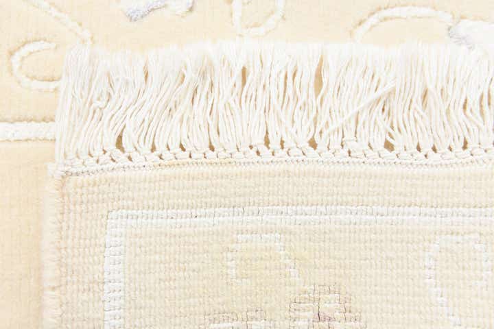 2' 7 x 4' 6 Hand Knotted Darya Wool Rug