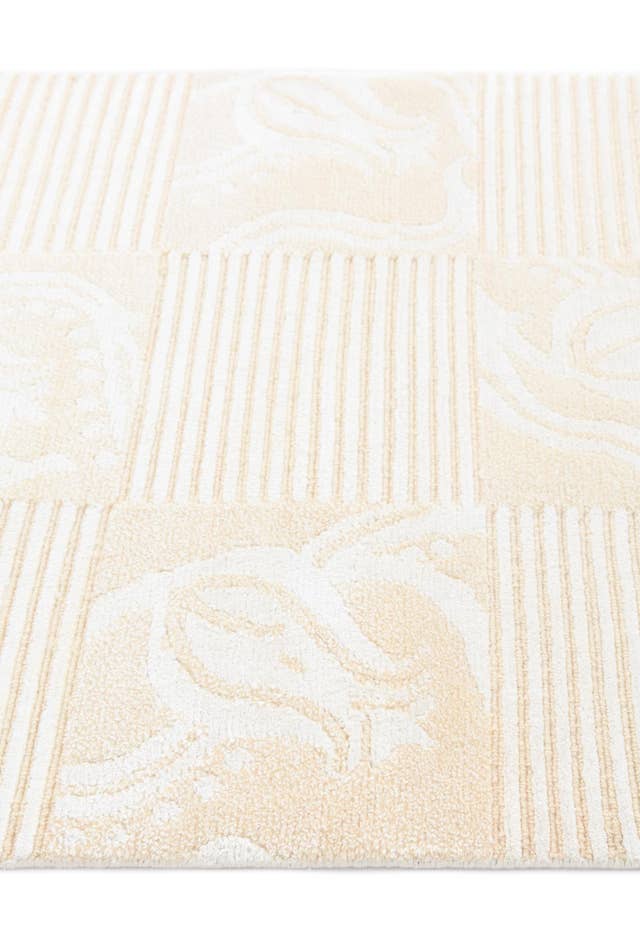 Detail image of 2' 7 x 4' 8 Hand Knotted Darya Wool Rug