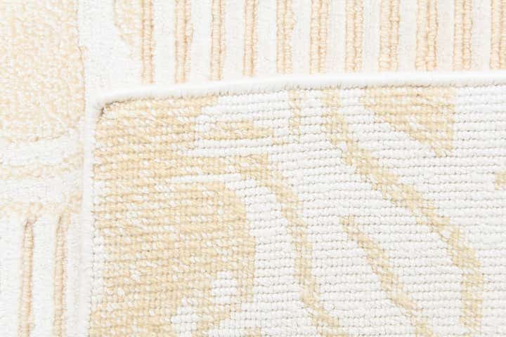 2' 7 x 4' 8 Hand Knotted Darya Wool Rug