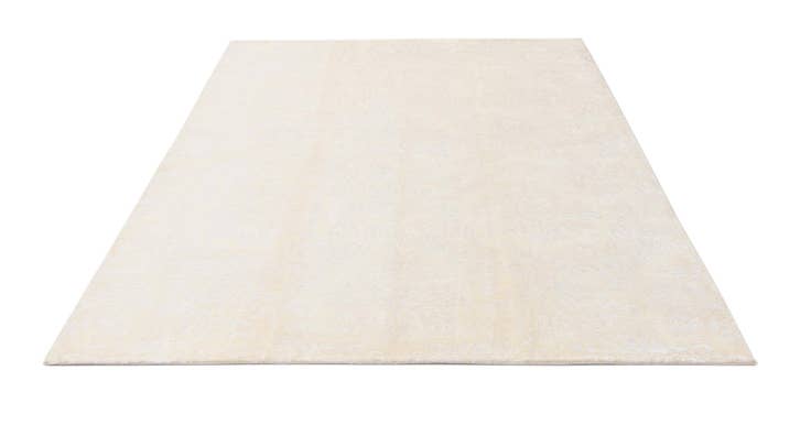 Detail image of 5' 9 x 8' Darya Rug