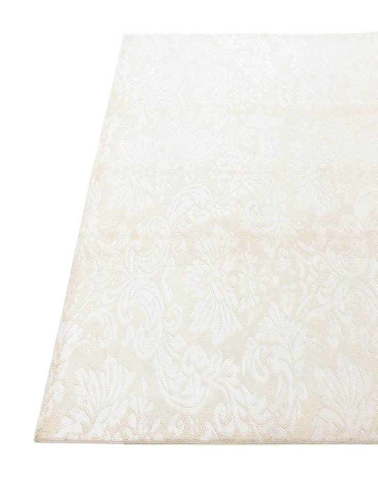 Detail image of 5' 9 x 8' Darya Rug