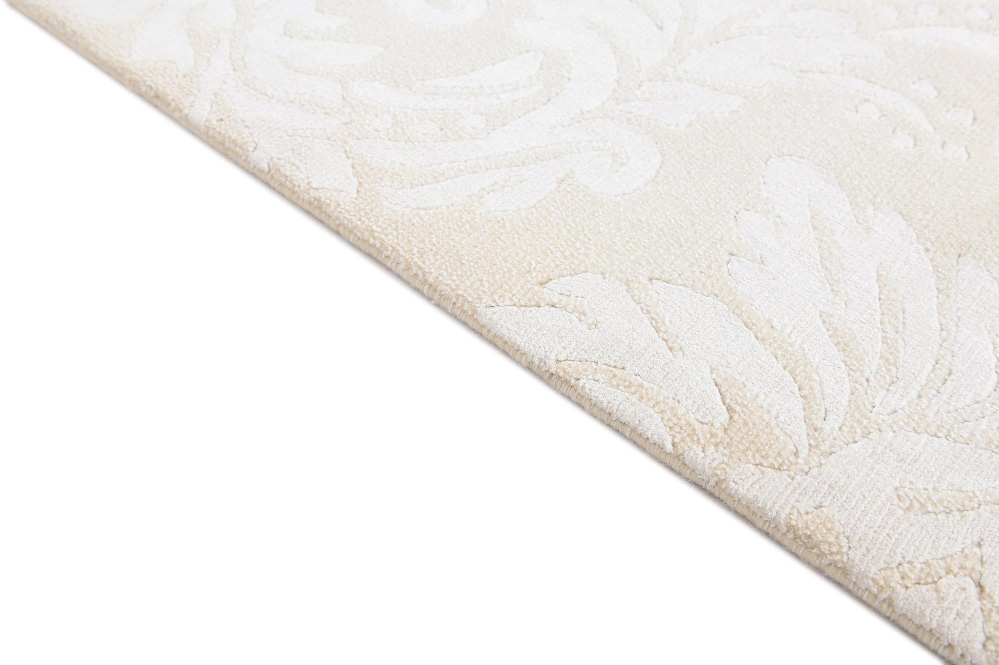 5' 9 x 8' Darya Rug
