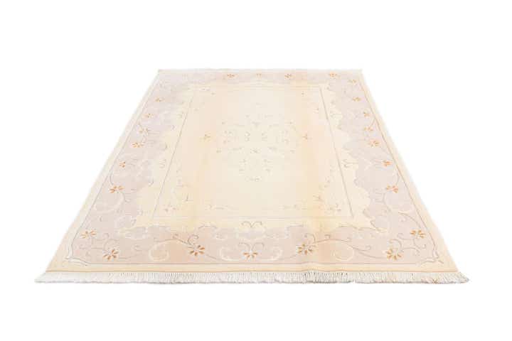 5' 8 x 7' 9 Darya Rug